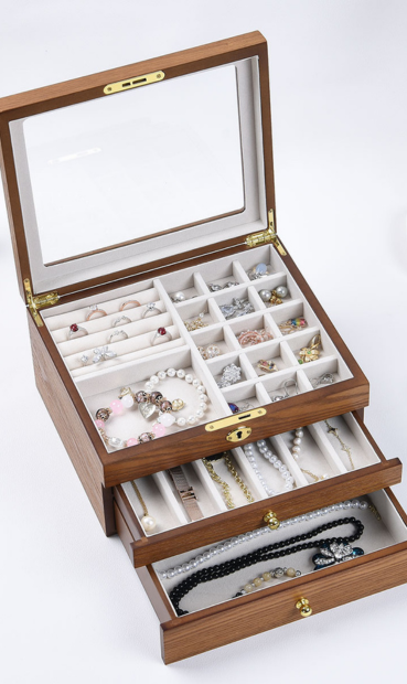 Деревянная шкатулка для украшений